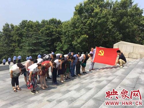 確山縣統(tǒng)計局領(lǐng)導(dǎo)團(tuán)隊全新亮相，未來工作展望與領(lǐng)導(dǎo)團(tuán)隊介紹