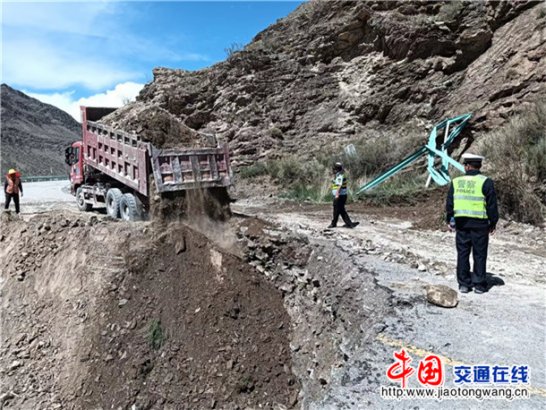 冷湖鎮(zhèn)交通新動態(tài)，發(fā)展帶動地方繁榮