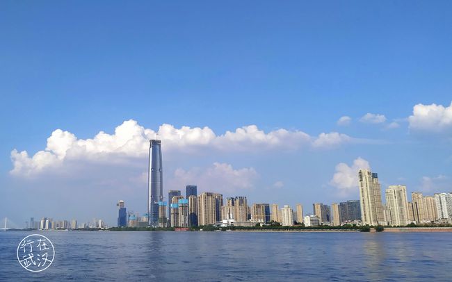 武漢一輕，城市發(fā)展的活力源泉與脈搏跳動(dòng)之處